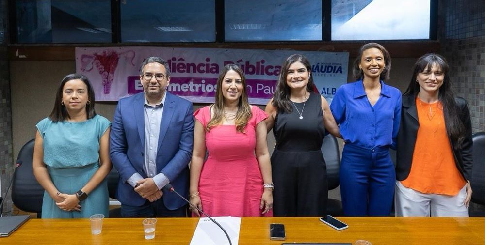 A bancada foi composta pela Dra. Amanda Cútalo, Dra. Liliane Carmen, Dra. Tassara Almeida, Dra. Jamile Martins e Dr. Diego Massena