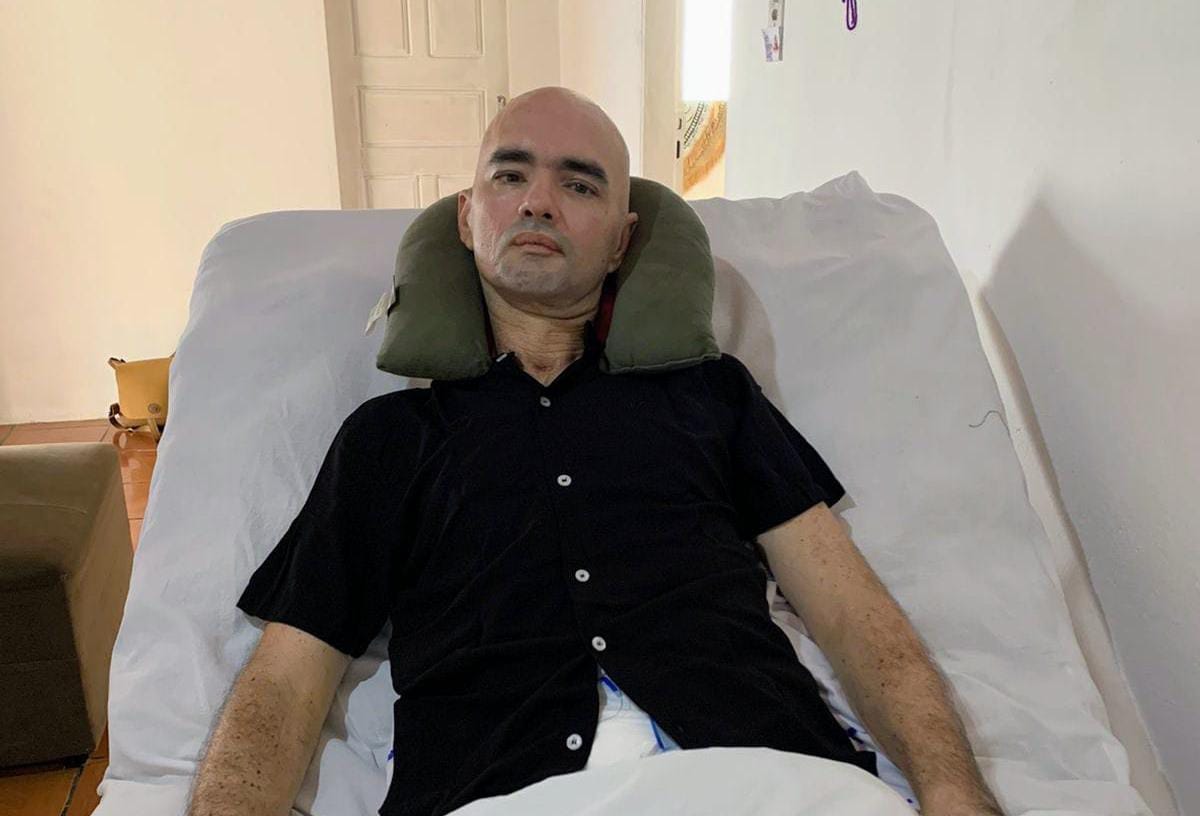 Comunicador e professor Estevão Silva