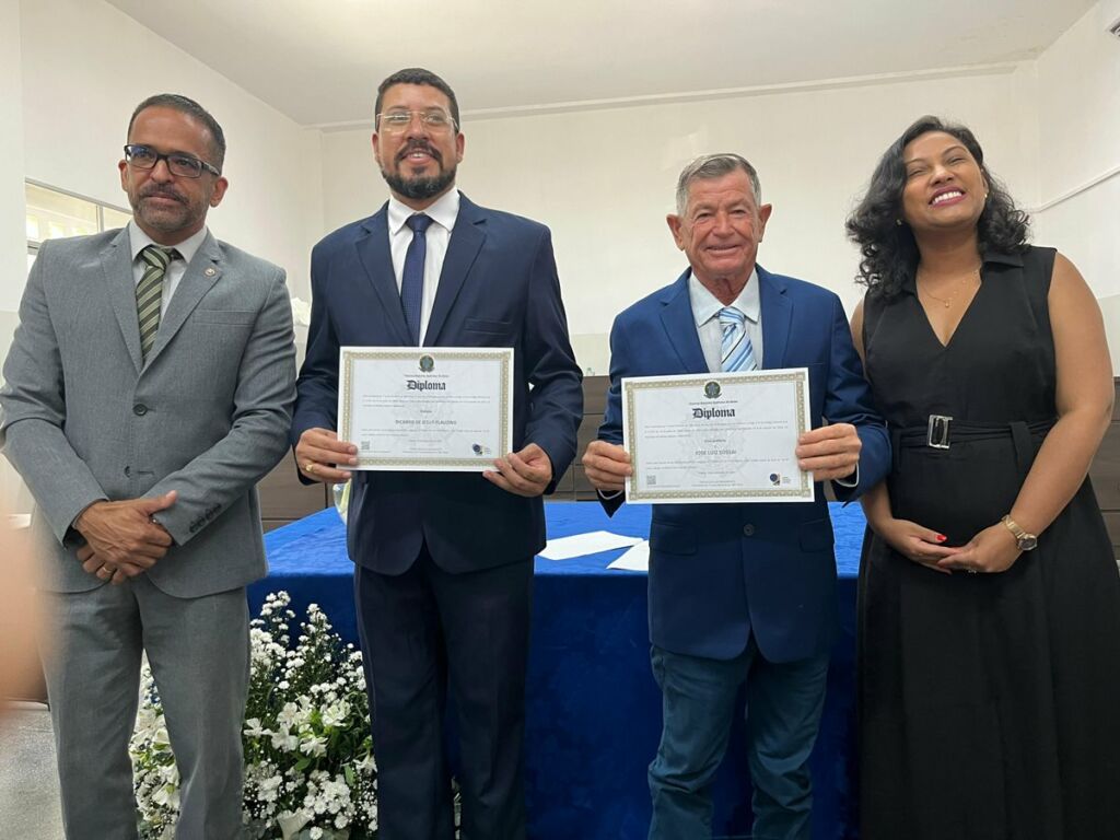 O prefeito eleito de Itabela, Ricardo Flauzino (PSD), e o vice-prefeito, Zé Sossai (PSD), foram oficialmente diplomados