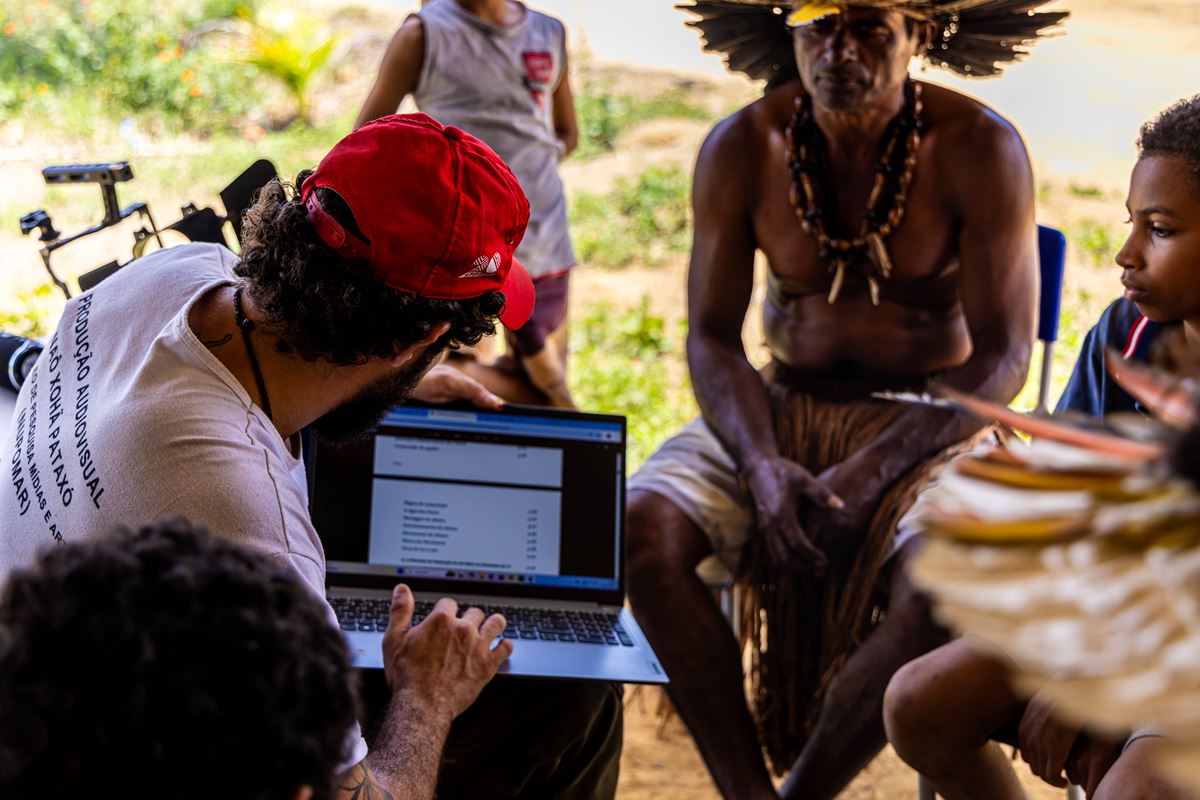 indigenas-eunapolis-1